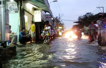 Triều cường bất thường tại Cần Thơ