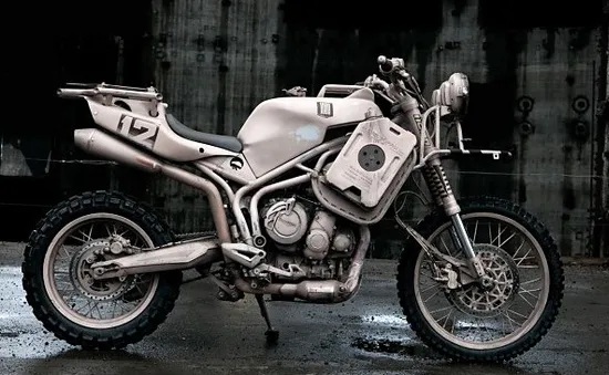 Triumph Tiger 800XC – Đi ngược lại mọi khái niệm