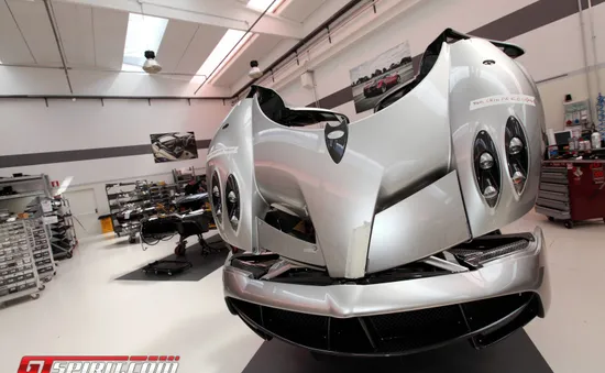 Tham quan nhà máy mới của Pagani