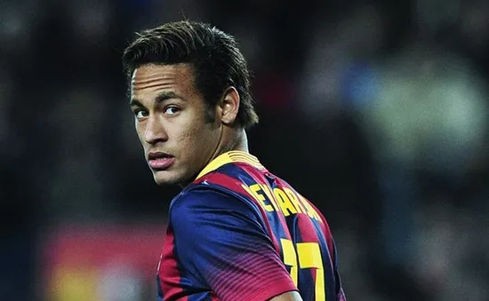 Bảo vệ cha, Neymar cay cú chỉ trích "người cũ" ở Santos