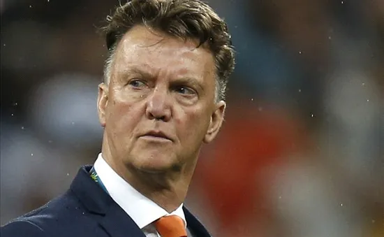 Hậu World Cup, HLV Van Gaal lập tức bắt tay vào công việc tại Old Trafford