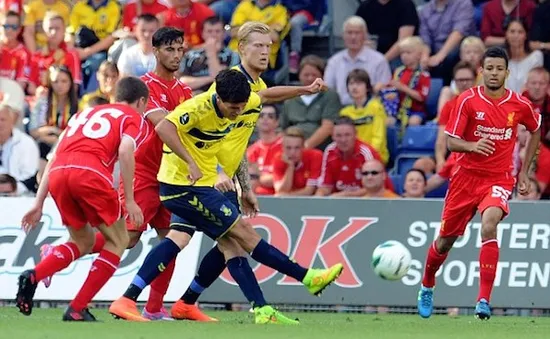 Liverpool thua muối mặt trong trận đầu tiên thời "hậu Suarez"