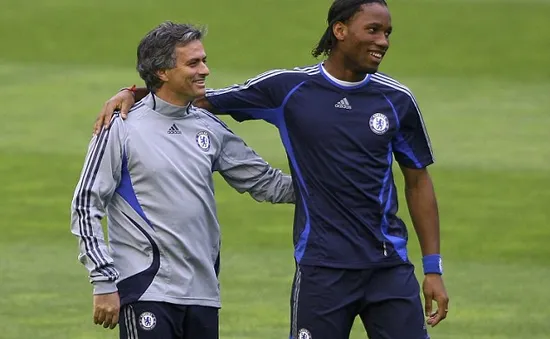 Drogba khẳng định sẽ trở lại Chelsea trong tuần
