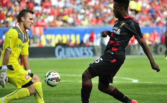 Daniel Sturridge tự tin "xỏ vừa giày" của Suarez tại Liverpool
