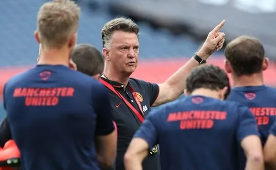 Louis van Gaal chê Man Utd là đội bóng "gãy nát"