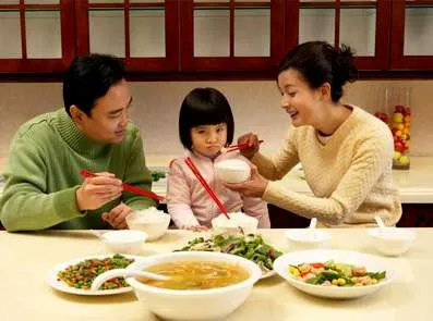 Làm gì khi bé lười ăn do thuốc?