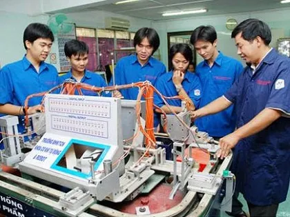 Liên kết với doanh nghiệp trong đào tạo nghề