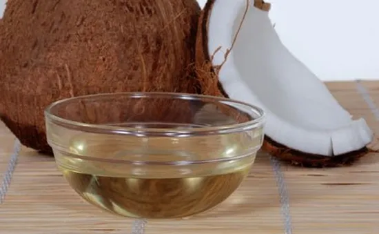 7 bước làm "chất lỏng thần kì" dầu dừa 