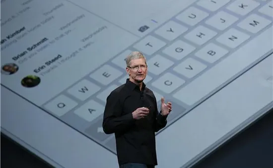 Lương CEO Tim Cook chỉ bằng 1% so với năm 2011
