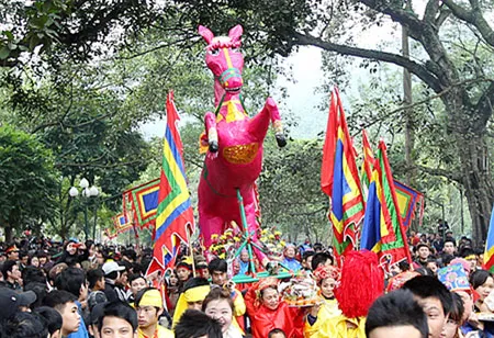 Khai hội Gióng đền Sóc