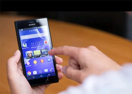 6 smartphone tầm trung pin "khủng" nhất năm 2014
