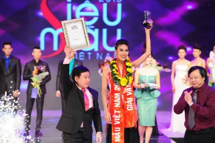 Siêu mẫu Trần Ngọc Lan Khuê – “Gia đình là nơi ấm áp nhất"