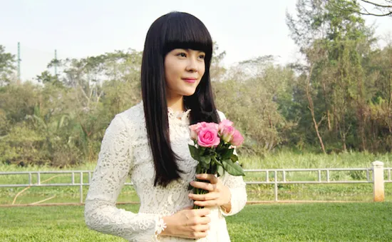 Dương Cẩm Lynh yêu người chuyển giới trong phim mới