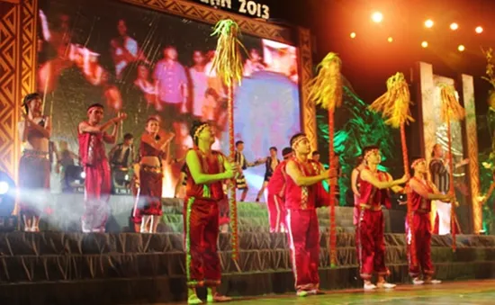 Âm vang núi rừng tại "Đêm hội Raglai 2013"