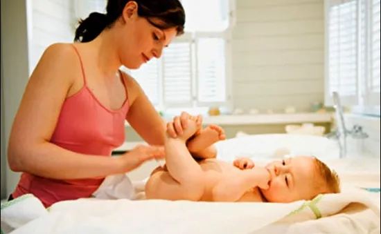 Những lưu ý khi chăm sóc da cho trẻ 