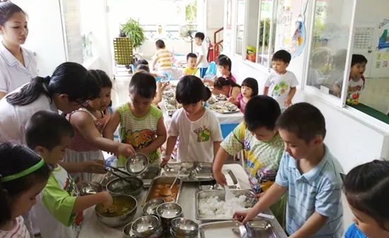 Dinh dưỡng học đường - Cần hiểu đúng và đủ