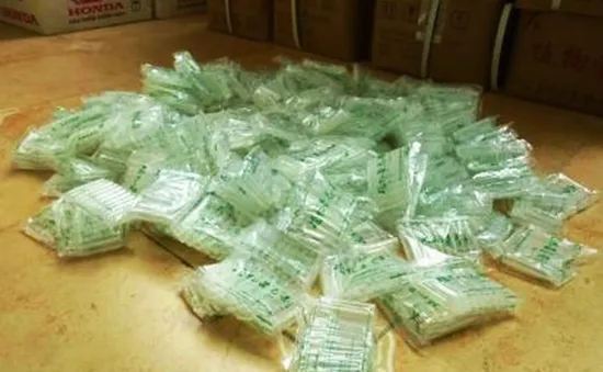 Bắt 80.000 ống thuốc kích phọt chứa nhiều độc tố cấm dùng