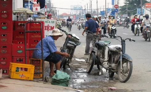 Xử lý xe máy cũ nát đến bao giờ mới triệt để? 