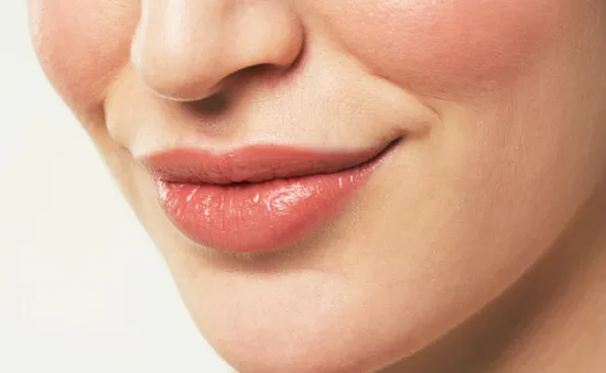 Môi mềm không hẳn nhờ son dưỡng