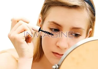 9 mẹo làm đẹp khác thường nhưng hiệu quả