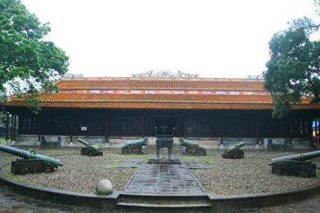 Bảo tàng Cổ vật Cung đình Huế - ĐIểm đến không thể bỏ qua
