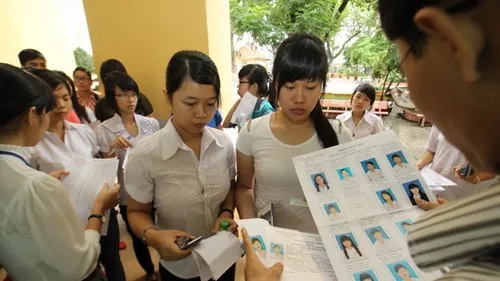 Công tác tổ chức thi đợt 2 chịu nhiều sức ép vì các môn xã hội 