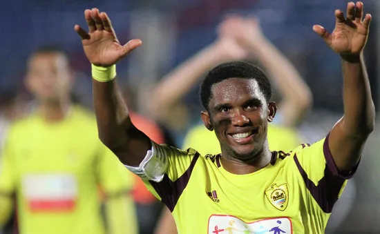 Chuyển nhượng 13/8: Anzhi sẵn sàng bán Eto’o cho Chelsea