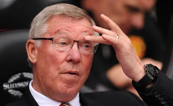 Chuyển nhượng 14/8: Sir Alex phải dọn phòng khỏi Old Trafford