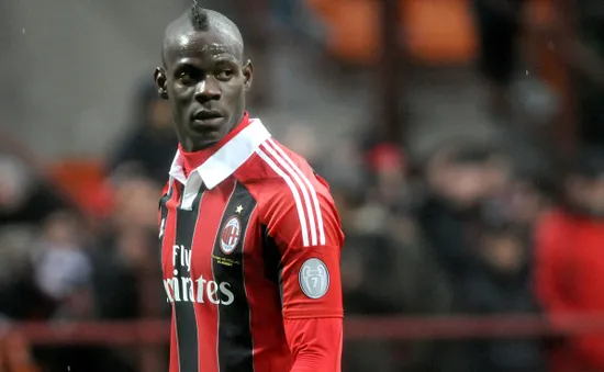 Tin 18/3: Balotelli rời Milan, PSG mừng thầm