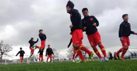Thầy trò U19 Việt Nam nói gì sau trận thua trên đất Bỉ?