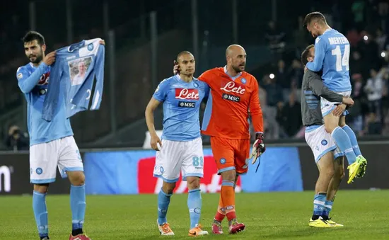 Napoli 2-0 Juventus: "Lão bà" gục ngã ở San Paolo (VIDEO)