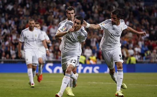 Real Madrid 4-0 Almeria: "Kền kền" thị uy trước "siêu kinh điển" (VIDEO)