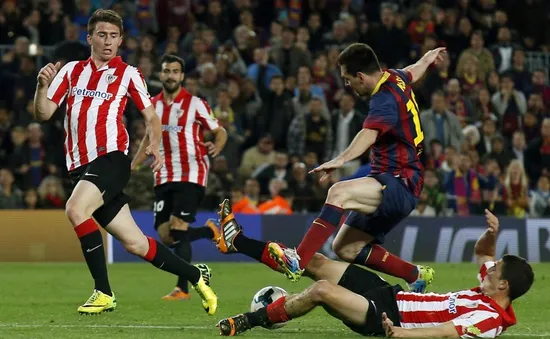 Ngược dòng hạ Bilbao, Barca tiếp tục đua tại La Liga
