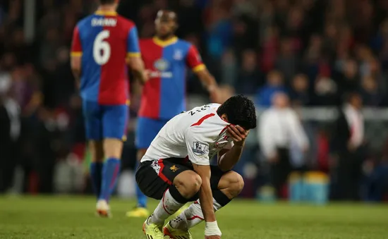 Hoà "điên rồ" Crystal, HLV Rodgers thừa nhận Liverpool hết cửa vô địch