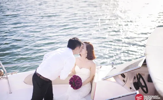 Văn Quyến chia tay vợ trẻ để trở lại Ninh Bình