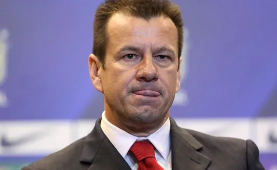 CHÍNH THỨC: Dunga trở lại dẫn dắt ĐTQG Brazil thay Scolari