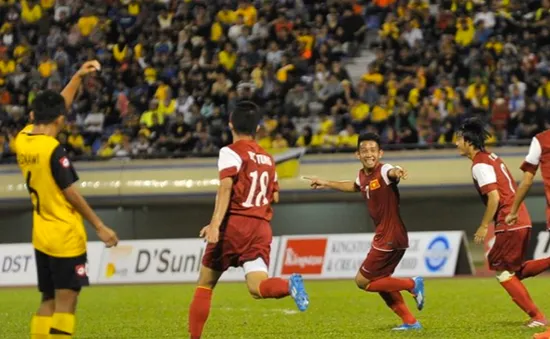 U19 Việt Nam 2-2 U21 Brunei: "Cầm vàng lại để vàng rơi"