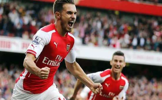 Arsenal ngược dòng ngoạn mục trước Crystal Palace (VIDEO)