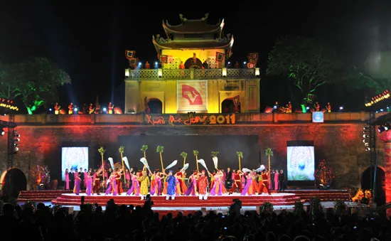 "Xuân quê hương - Gắn kết kiều bào với quê hương"