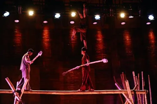 Xiếc “ Làng tôi”, thông điệp của tâm hồn Việt
