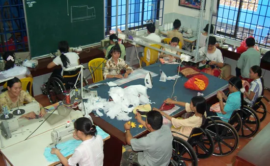 Hành trình xây tổ ấm của cô gái khuyết tật