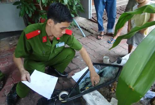 Rộ nạn trộm nội thất ô tô 