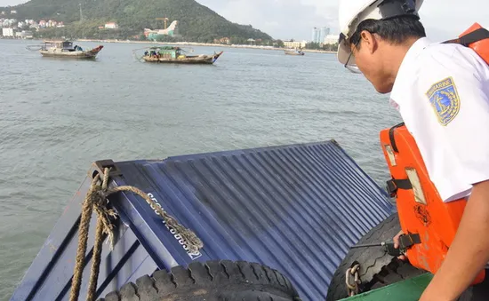 Vụ 2 tàu đâm nhau tại Vũng Tàu: Đã vớt được 54/68 container