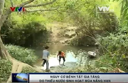 Thiếu nước sinh hoạt, hàng trăm hộ dân phải dùng nước bẩn