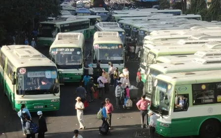 Giải pháp nào cho “hung thần” xe bus?