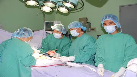 TP.HCM: Cứu sống thành công bệnh nhân có khối u nặng 7kg