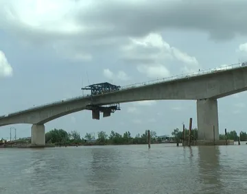 Hôm nay (16/4), hợp long cầu Năm Căn