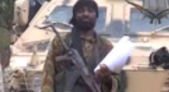 Boko Haram dọa bán và đối xử như nô lệ với khoảng 300 nữ sinh đã bắt cóc 