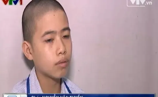 Éo le cảnh cả gia đình cùng mang bệnh tật