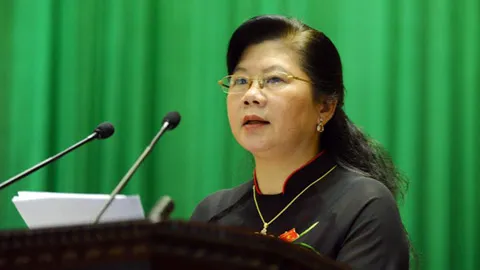 Mỗi nhiệm kỳ chỉ lấy phiếu tín nhiệm một lần